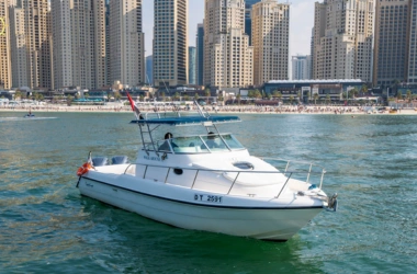 Private Boat Dinner Dubai - dining table